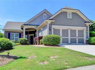 5934 Chimney Rock Dr, Hoschton, GA 30548