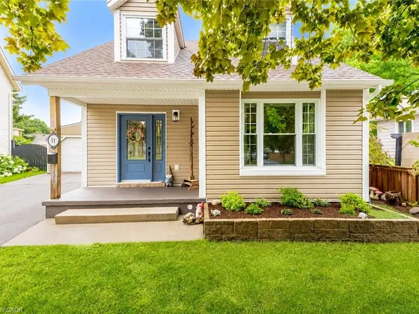 11 Nipigon Pl, Kitchener, ON N2B 3N5