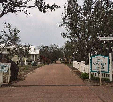 2nd image of 27 Old Cottage Beach Dr
