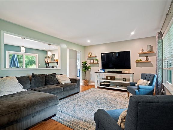 5th image of 514 W 72nd St