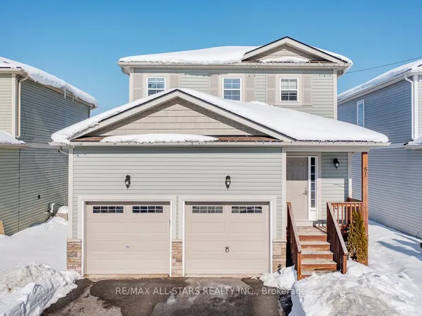 81 Douglas Dr, Bracebridge, ON P1L 0L3