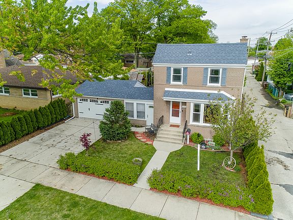 3rd image of 8742 Avers Ave