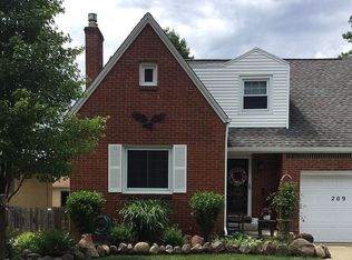 209 S Shore Blvd, Lackawanna, NY 14218