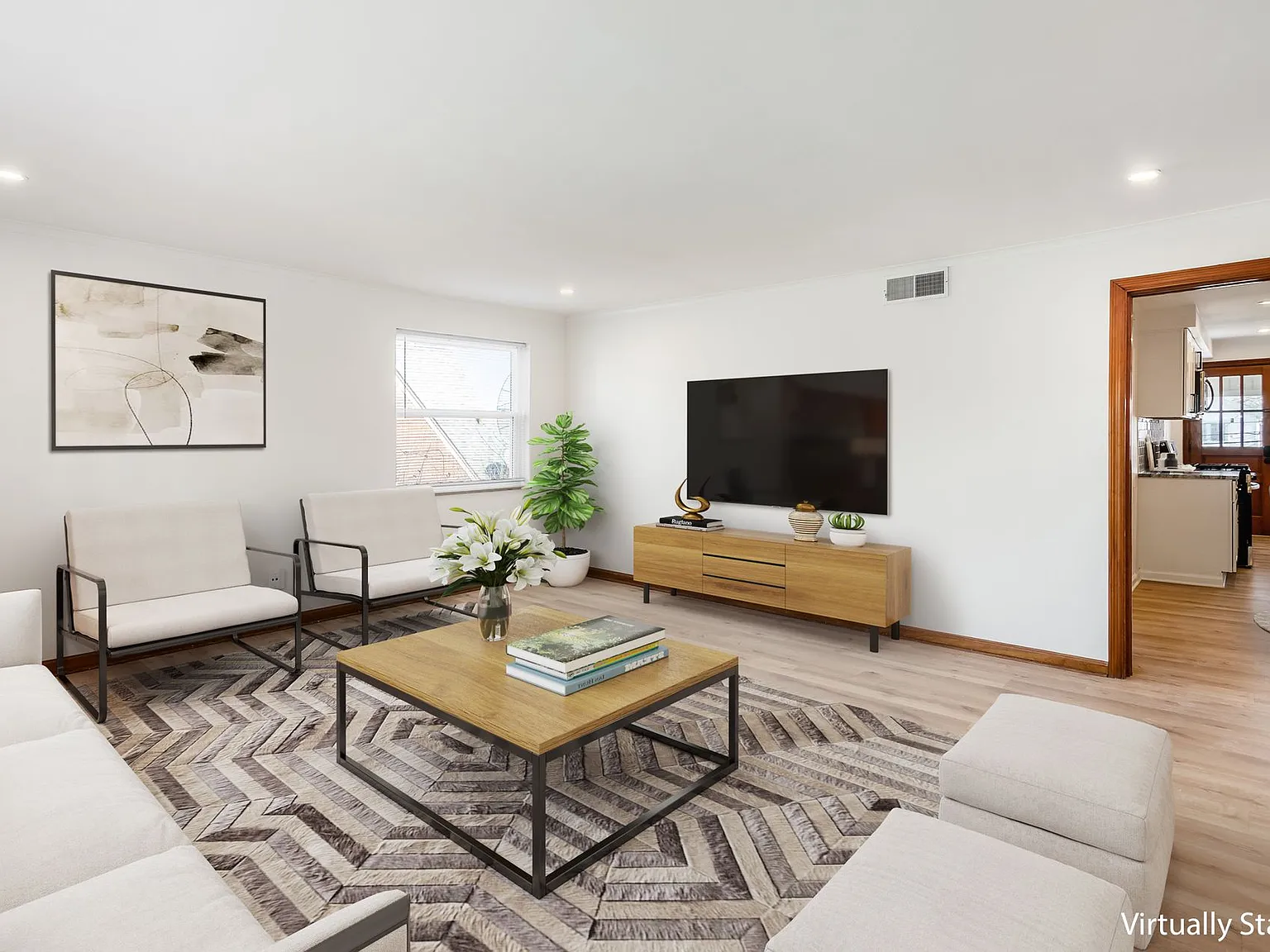 1 bed, 900 sqft, $1,225 — Photo 2