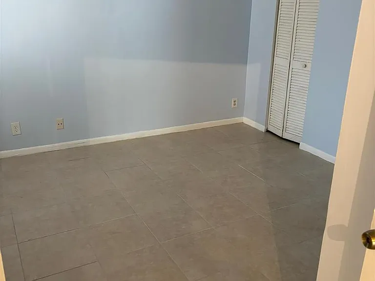 9833 Westview Dr #822 — Photo 10