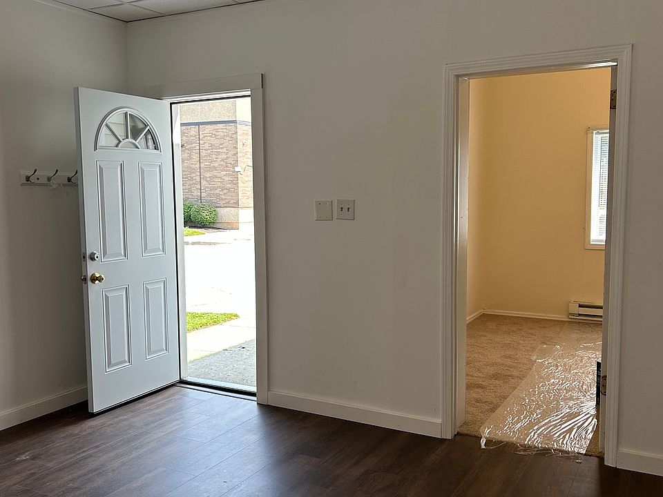 Living room looking towards the bedroom