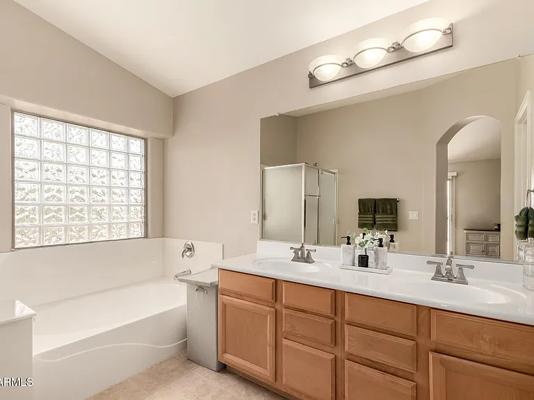 9123 W Heber Rd — Photo 23