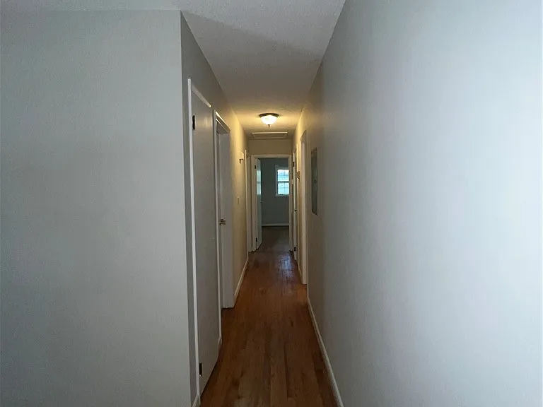 2904 Collingwood St — Photo 4