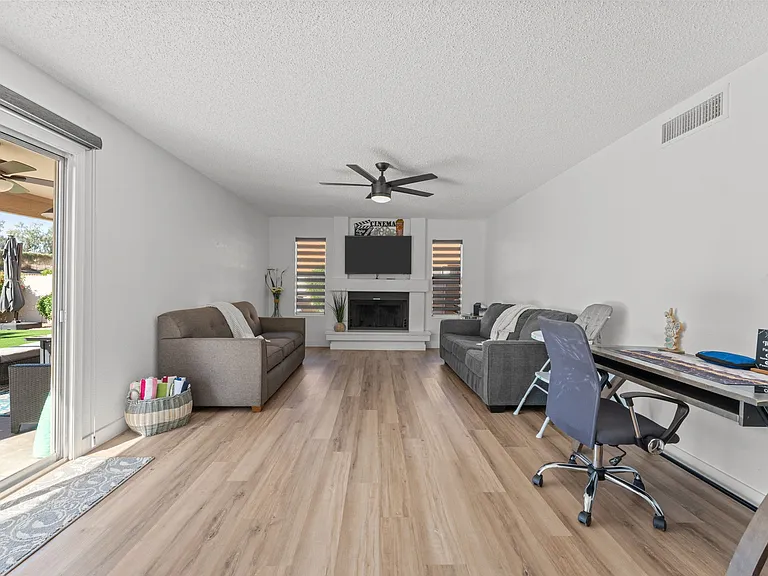 11417 W Orange Blossom Ln — Photo 46