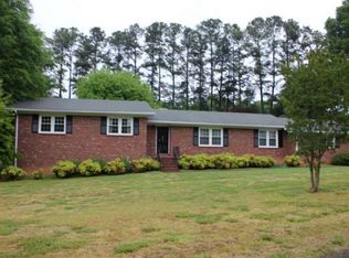 117 Crestview Dr, Mocksville, NC 27028