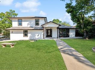 2221 W Sanford St, Arlington, TX 76012