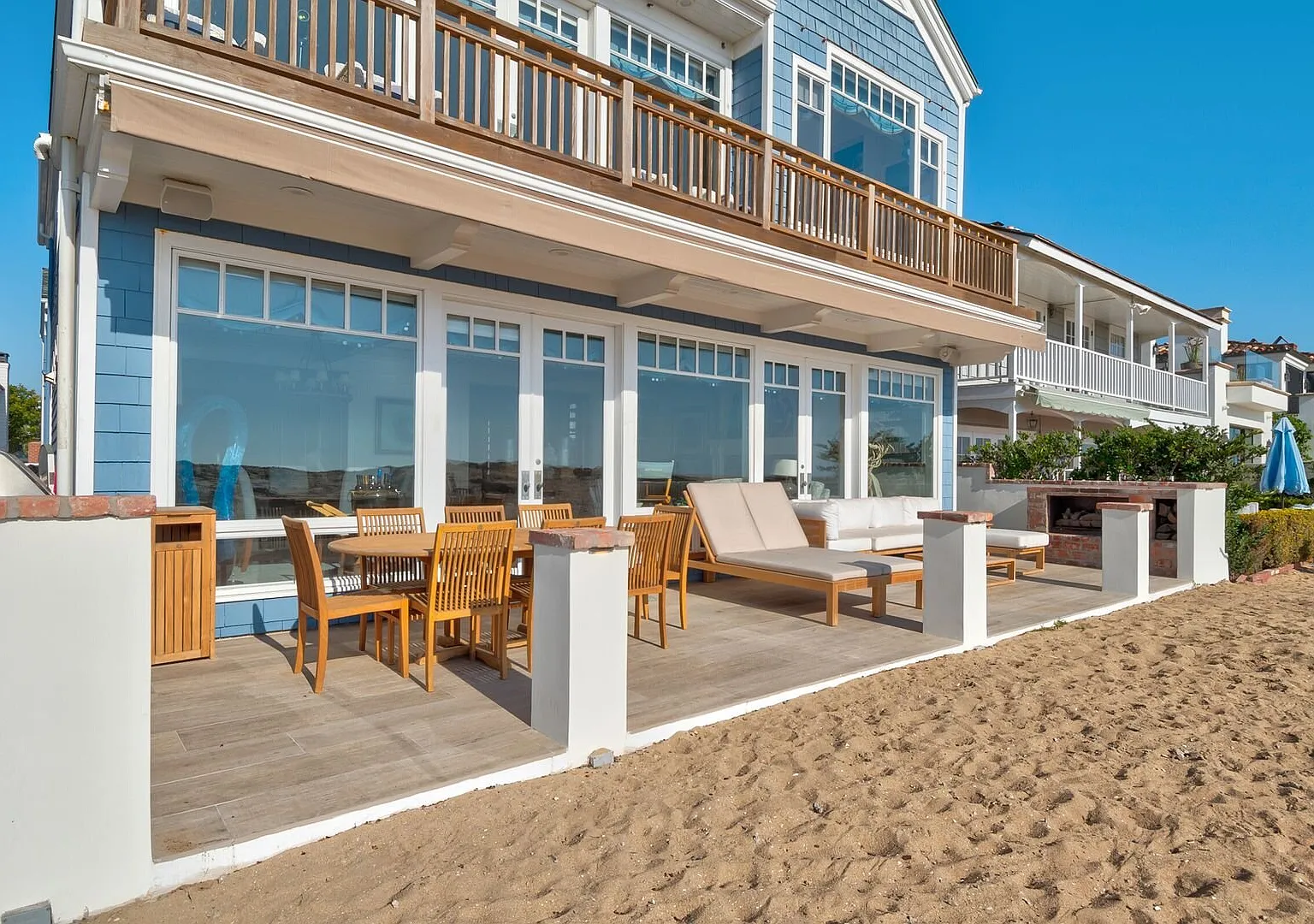 1514 E Oceanfront — Photo 3