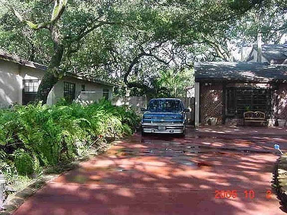 Left Front Driveway View