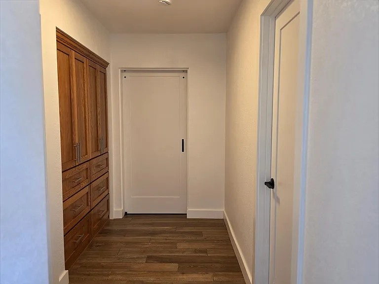 1731 E Redfield Rd — Photo 12