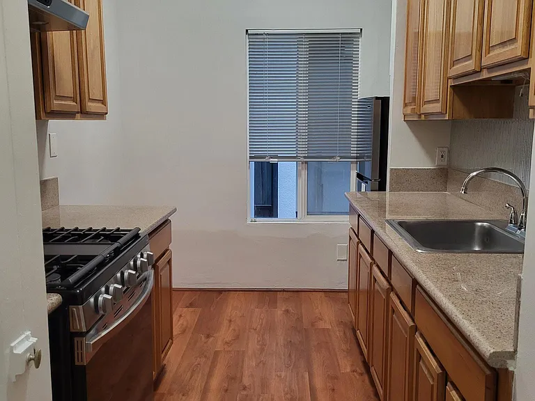 2235 Hearst Ave #7 — Photo 13