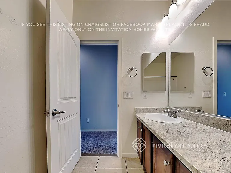 2713 S Valle Verde — Photo 4