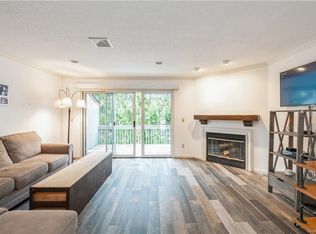 85 Hemlock Cir, Peekskill, NY 10566