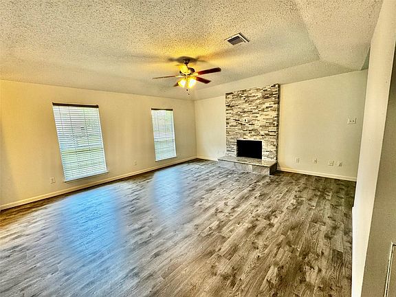 5th image of 2511 Maple Tree Ct