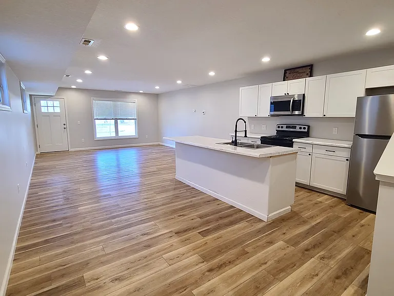 2503 S Hanna St — Photo 2