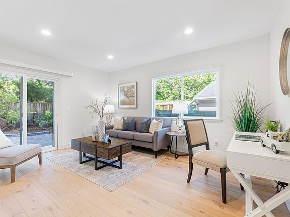 3rd image of 2297A Saint Francis Dr