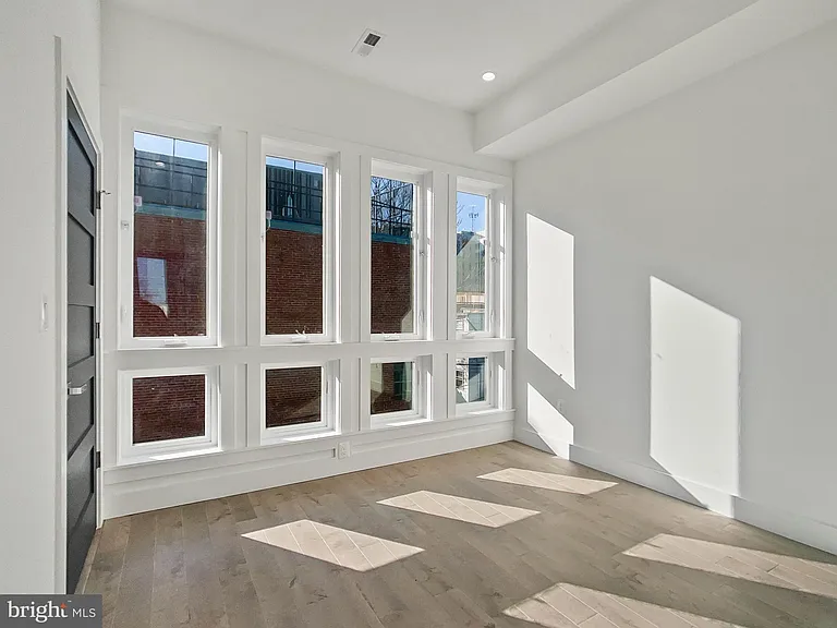 2228 13th St NW #3 — Photo 30