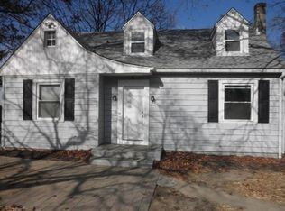 210 Hillcrest Ave, Baltimore, MD 21225