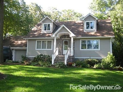 1st image of 56 Williams St