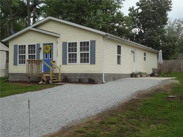 1469 Chapman Ave, Madison, OH 44057