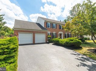 121 Scarlet Dr, Conshohocken, PA 19428