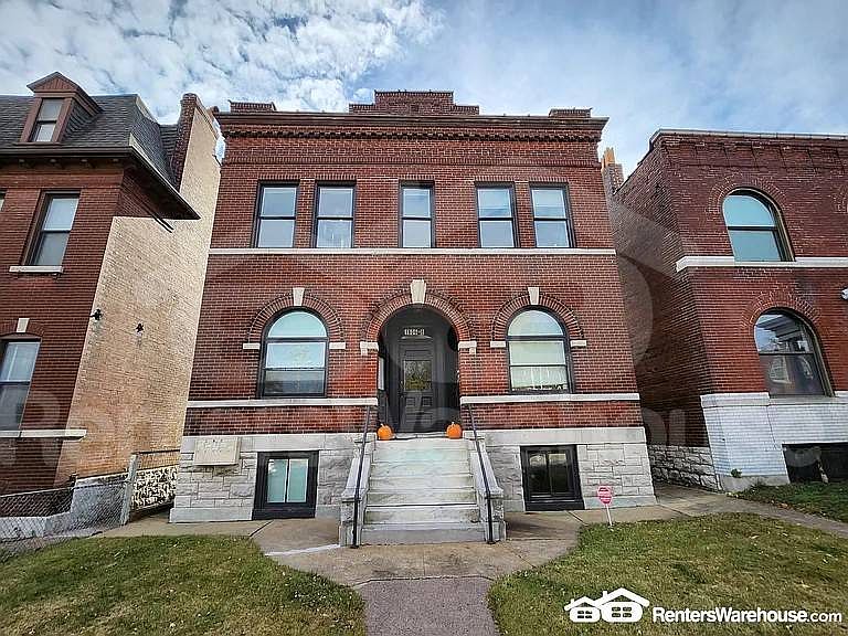1st image of 1808 Allen Ave #2