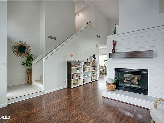 3rd image of 1137 E LIBERTY SHORES Drive