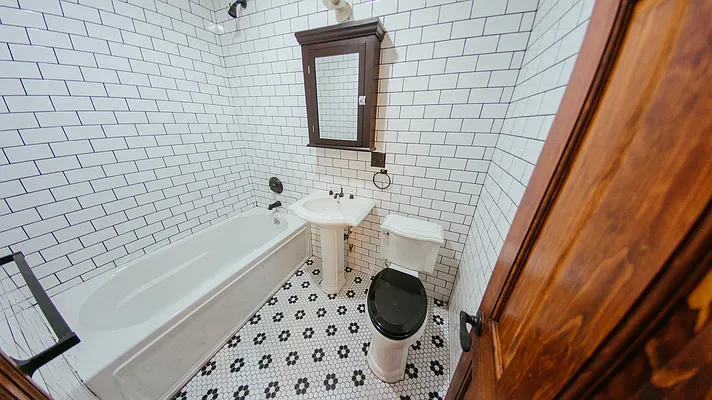 Rented by Lofts and Flats LLC | media 12