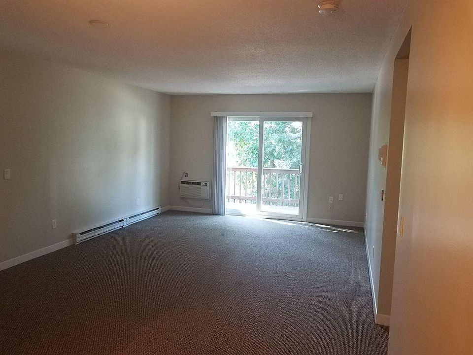 1st image of 5 Apple Valley Pkwy APT 9