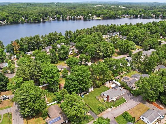 2nd image of 8 Maple Rd