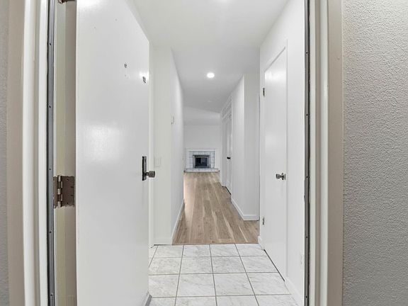 3rd image of 12 Lakeview Court