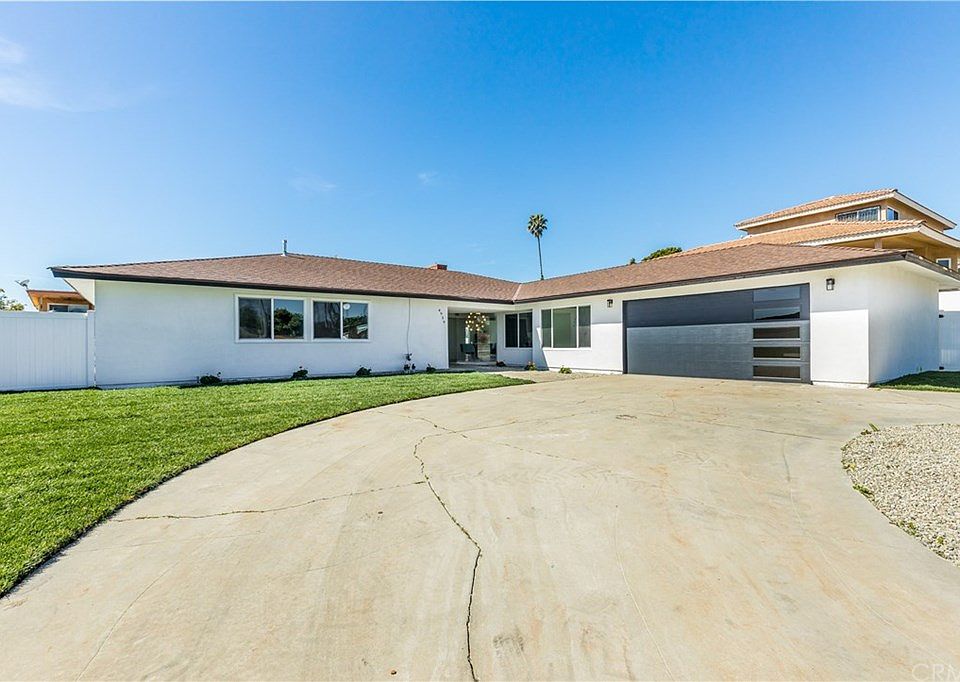 1st image of 4939 Maymont Dr