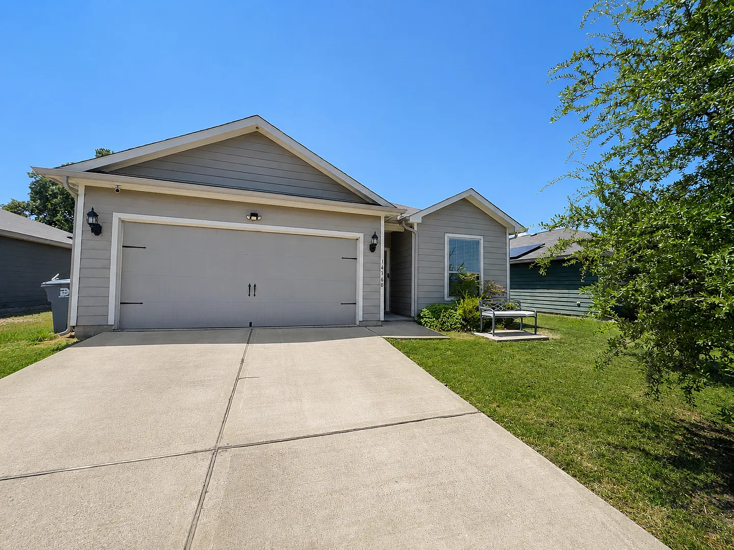 Available now ready for immediate move in — Photo 1