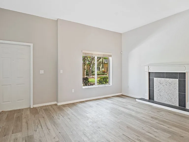 1609 SE 23rd Way — Photo 10