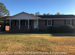16201 Hillcrest Ave, Laurinburg, NC 28352