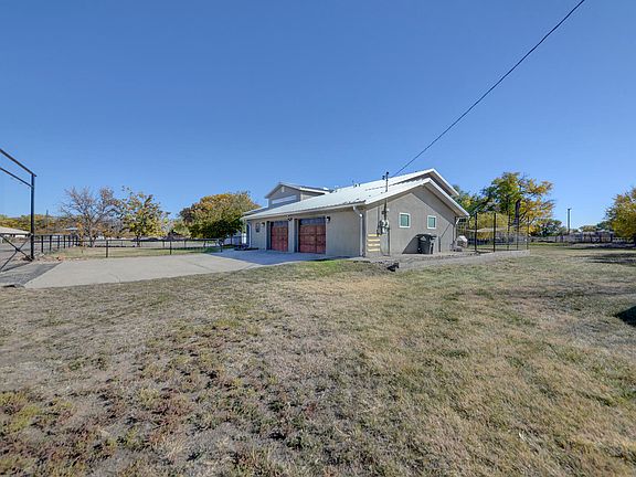 5th image of 6 Wood Dr