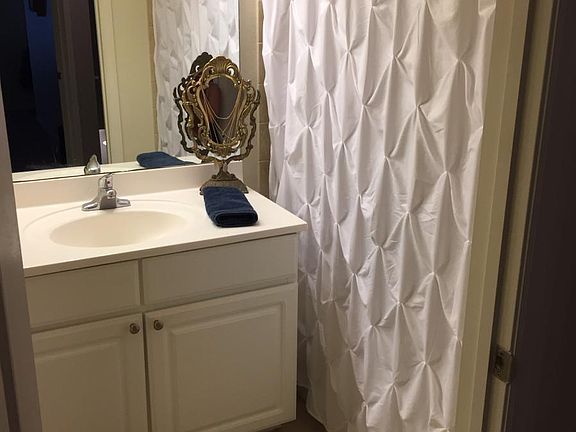 5th image of 124 Beach Haven Ln