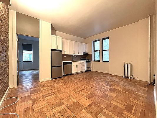 2nd image of 580 St Nicholas Ave APT 2D