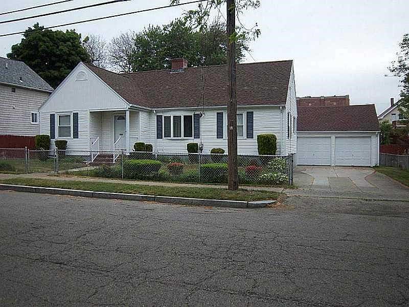 162 Grosvenor Ave, East Providence, RI 02914 Zillow