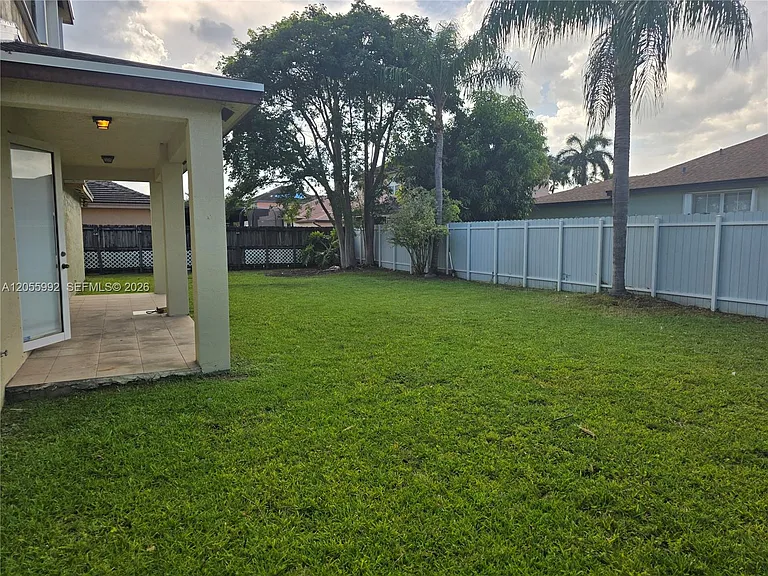 12745 SW 204th Ln — Photo 27