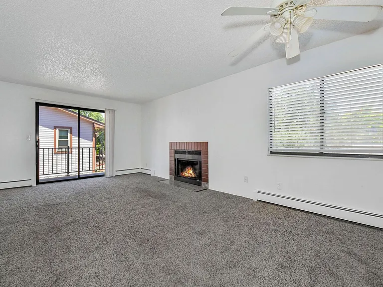 6702 Dublin Loop W — Photo 24