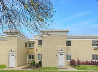 6 Lake Ave APT 5B, East Brunswick, NJ 08816