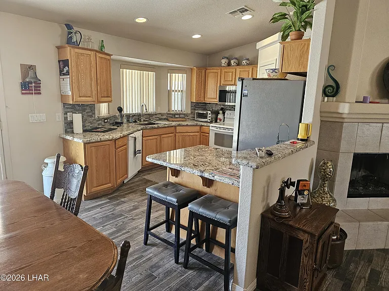 1740 Quartz Ln — Photo 10