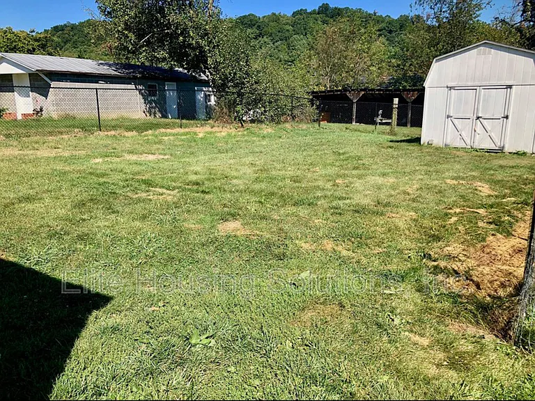 4672 W Lee Hwy — Photo 21