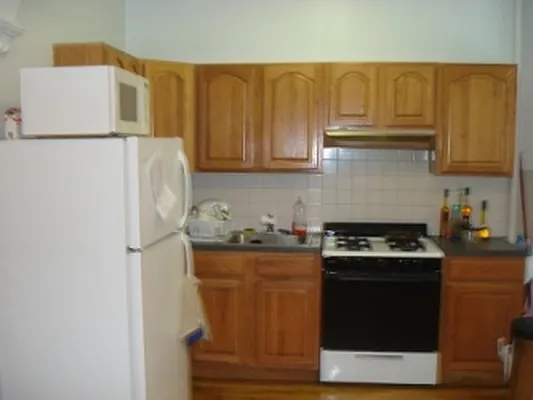 Rented by City Connections Realty | media 4