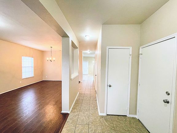 5th image of 9209 Warren Dr